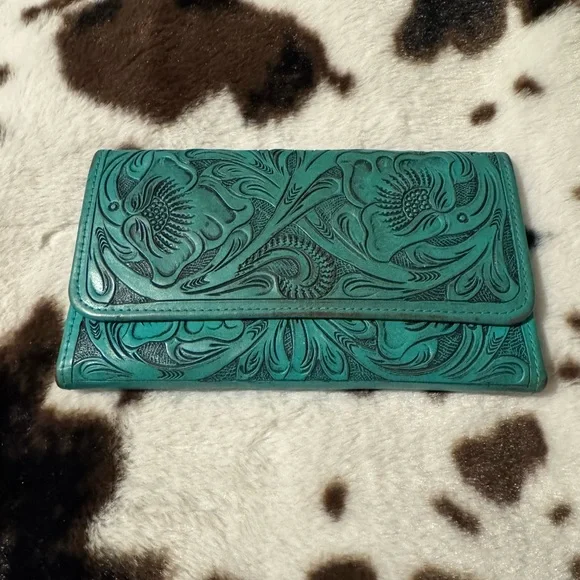 Boho Western Turquoise Hand tooled Leather wallet - Picture 2 of 9